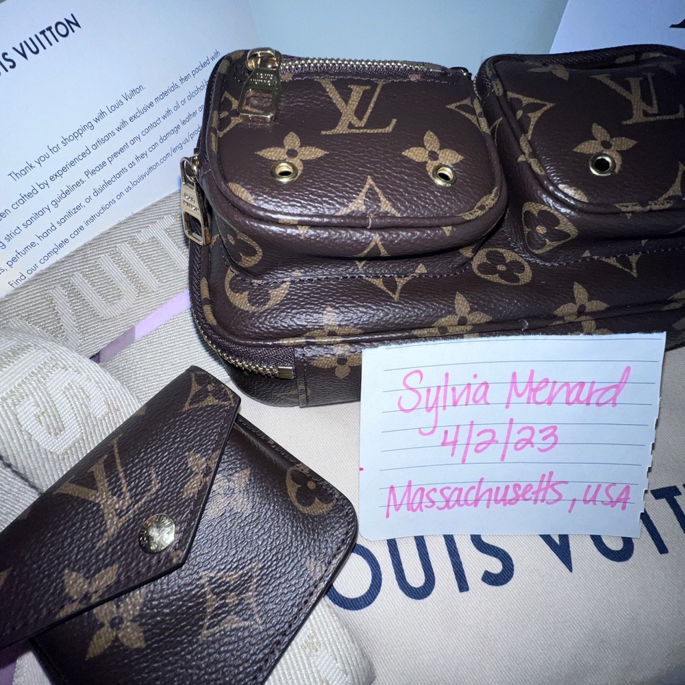 Louis Vuitton Authentic Monogram Utility Crossbody - image 7
